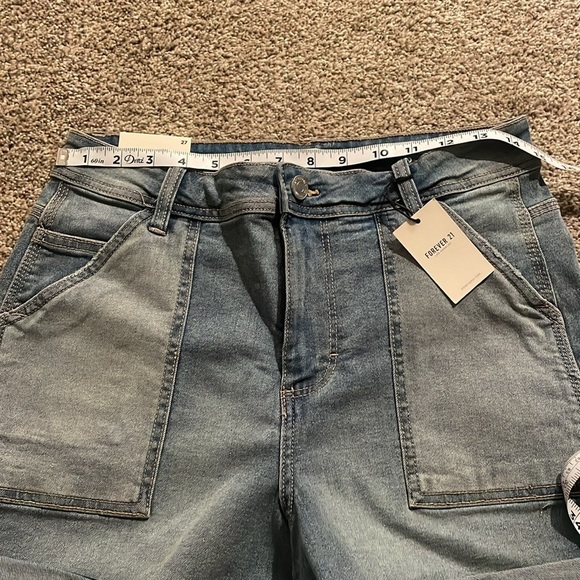 NWT Forever 21 Reworked High Rise Denim Shorts Size 27 - Picture 7 of 8